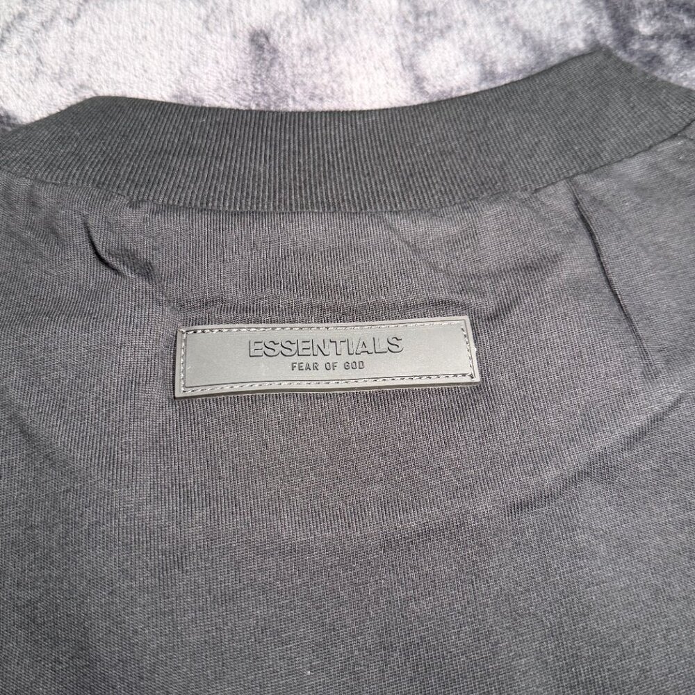 Fear of God Essentials Black T-Shirt BNWT Authentic ✅ - Picture 6 of 9